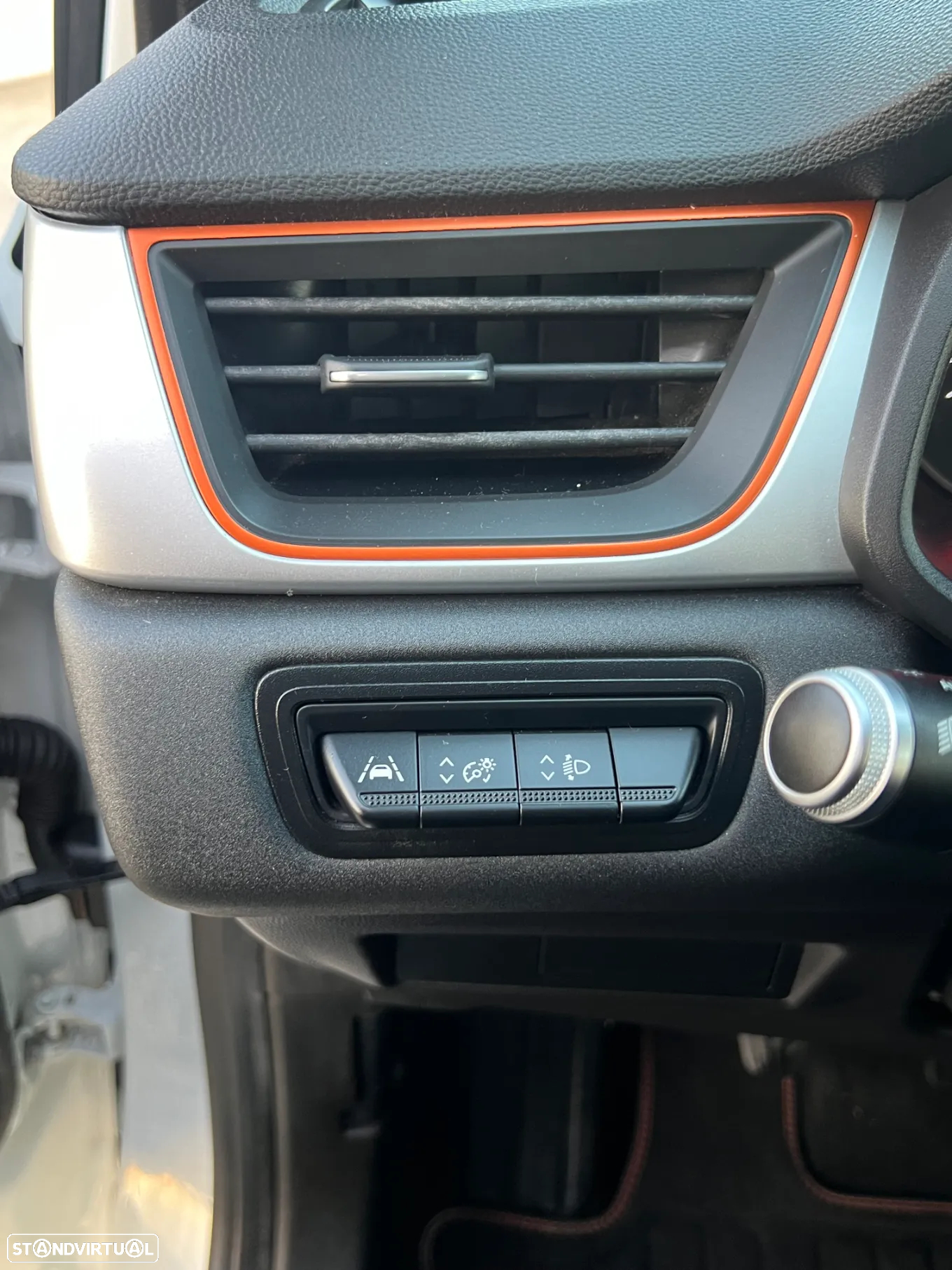 Renault Captur TCe 100 EXPERIENCE - 15