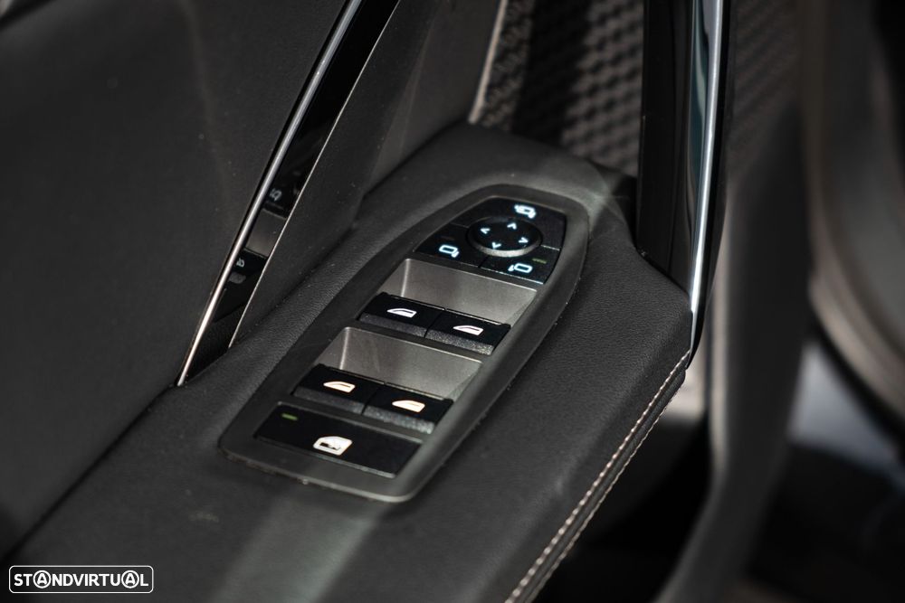 BMW X1 sDrive20i - 19