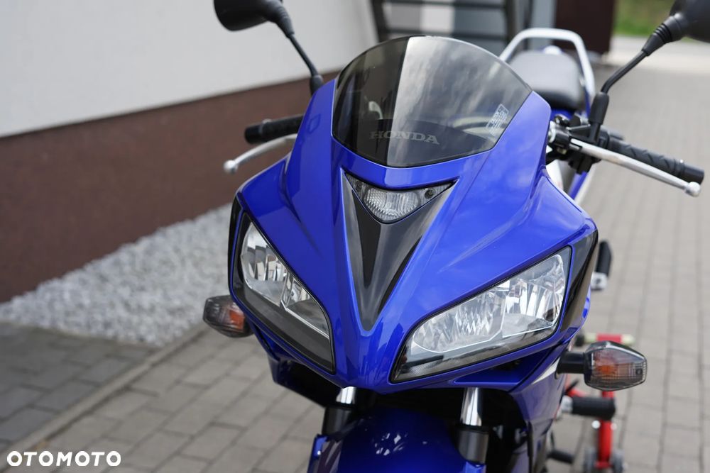 Honda CBR - 29