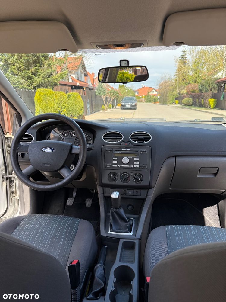 Ford Focus - 12