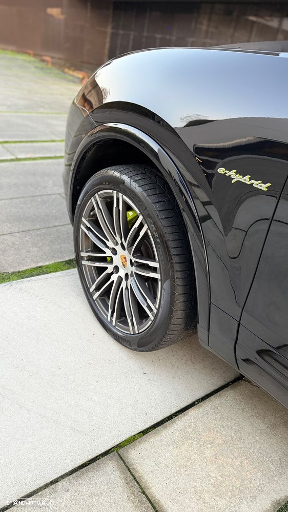 Porsche Cayenne S Hybrid Tiptronic S - 44