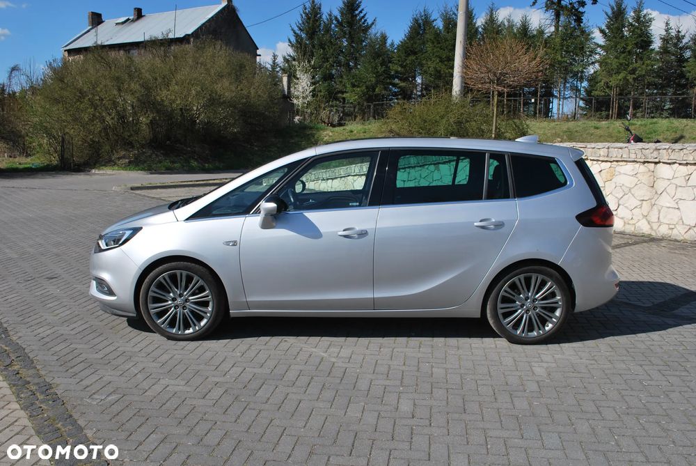 Opel Zafira 1.6 CDTI Elite S&S - 4