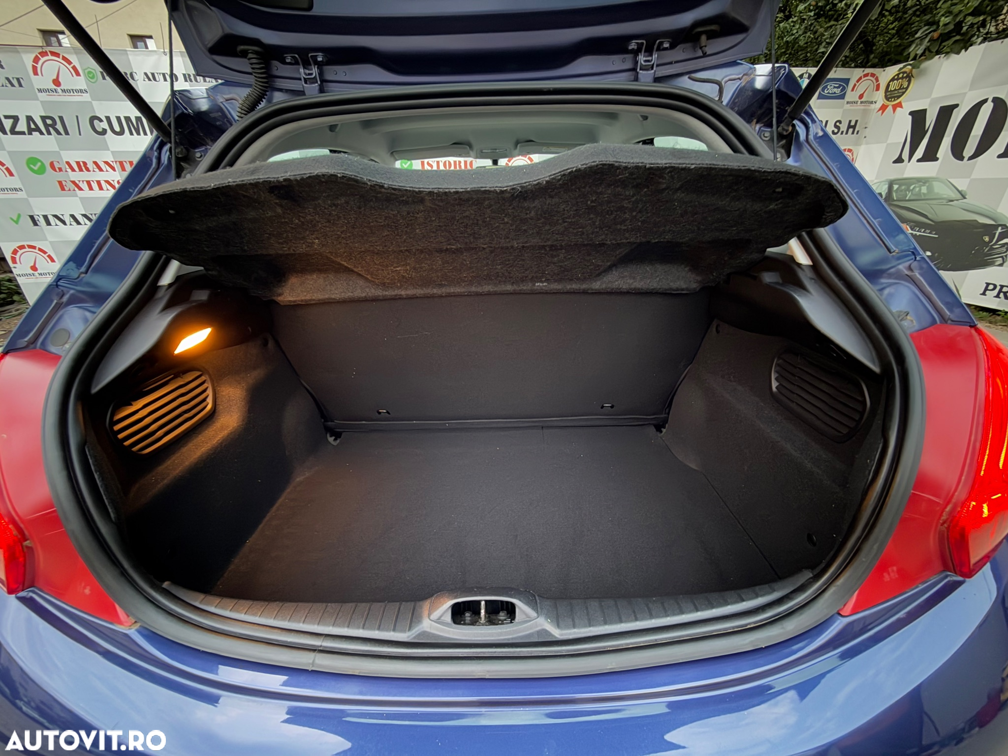 Peugeot 208 1.0 L PureTech Active - 19