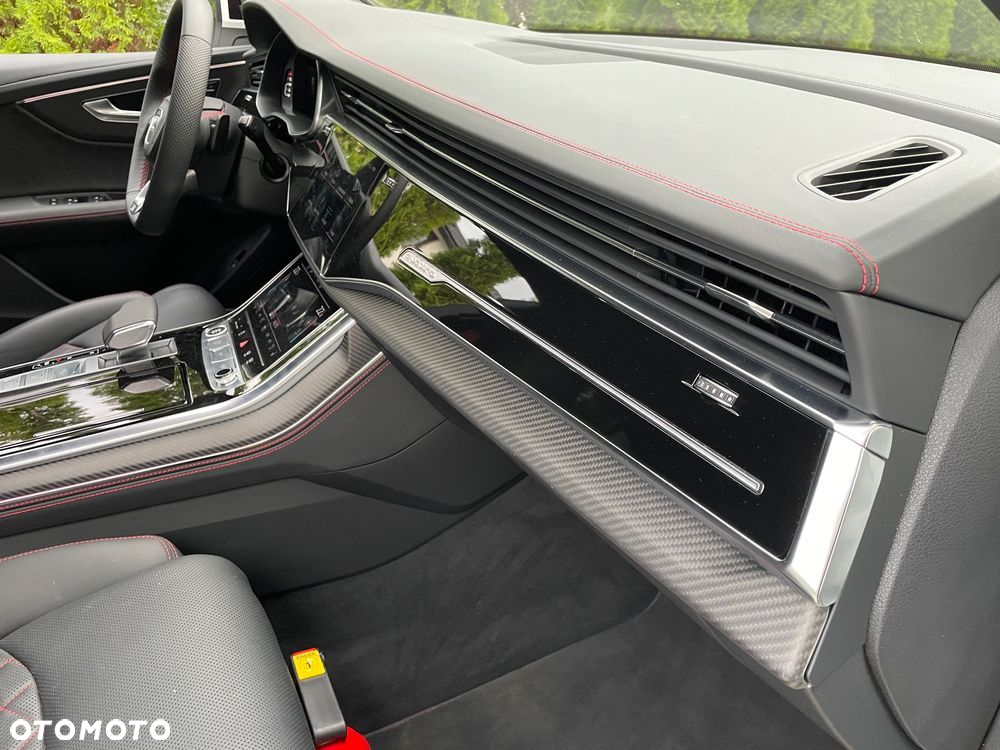 Audi Q8 - 35