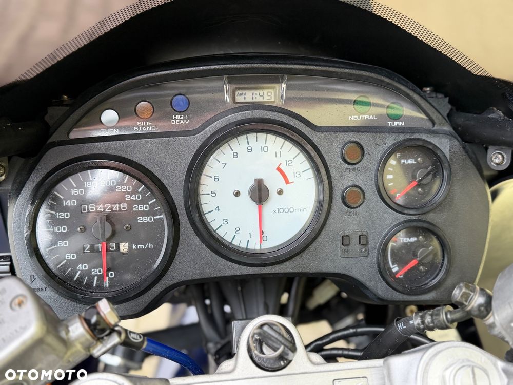 Honda VFR - 38