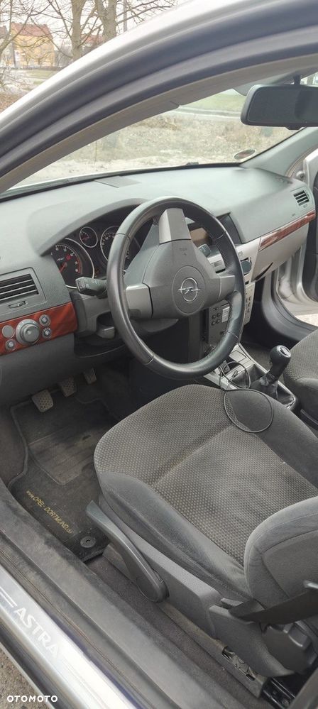Opel Astra 1.6 - 9
