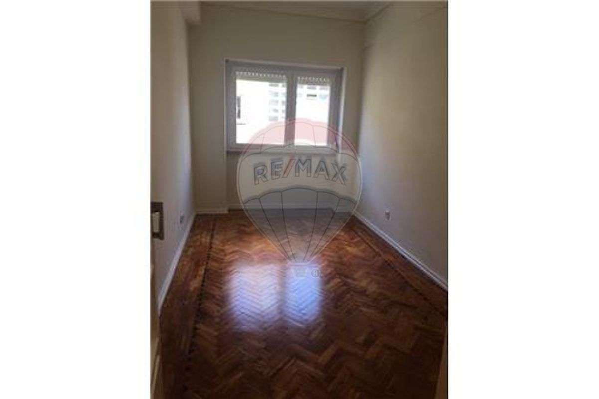 Apartamento T1 para arrendamento - Grande imagem: 5/10