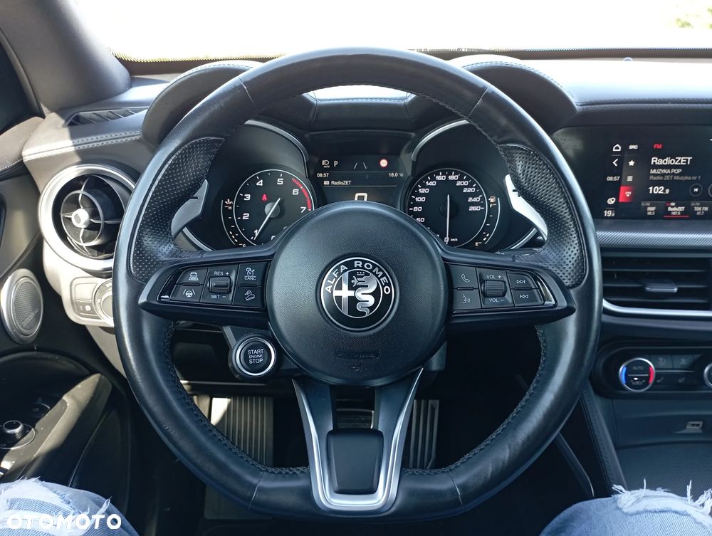 Alfa Romeo Stelvio 2.0 Turbo Veloce Q4 - 12