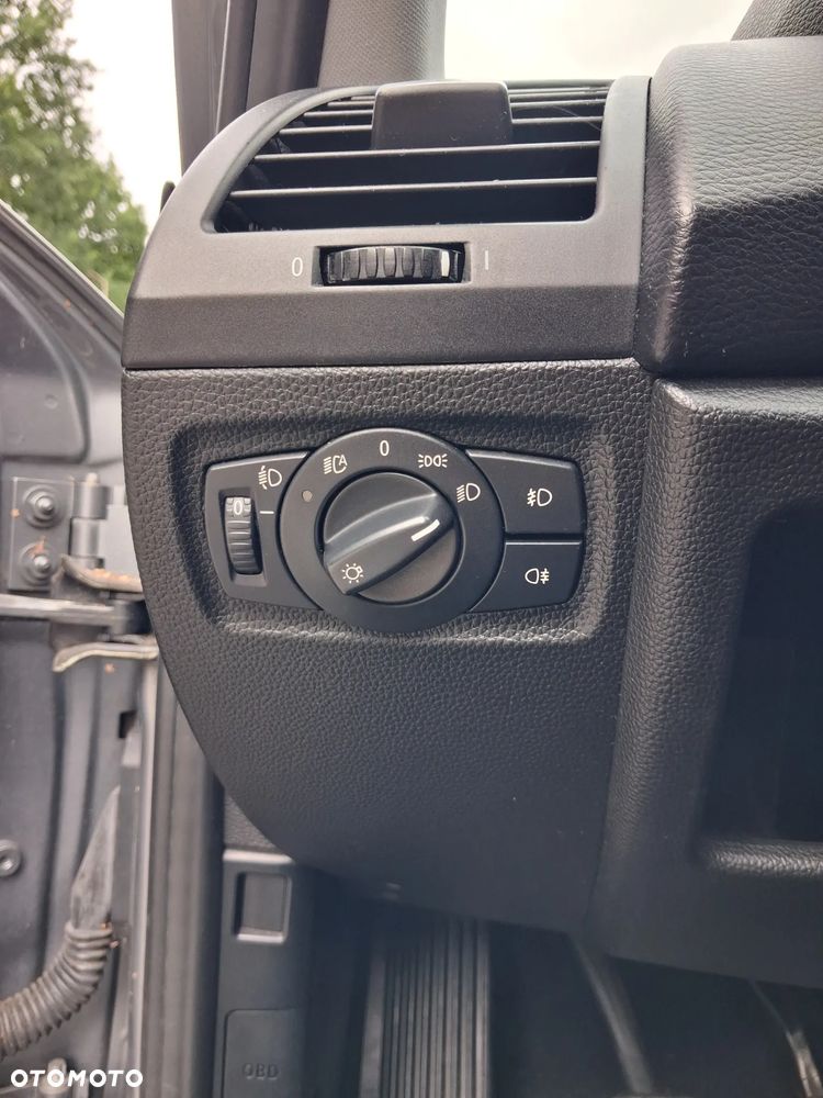 BMW Seria 1 118i - 28