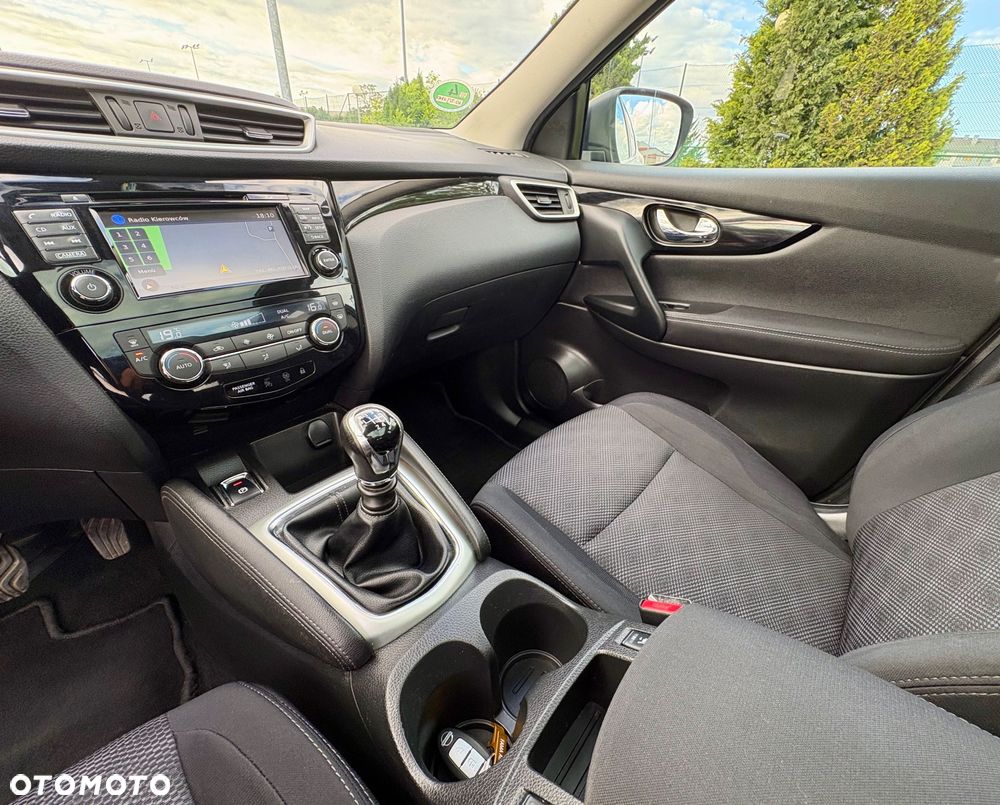 Nissan Qashqai 1.6 Tekna - 17