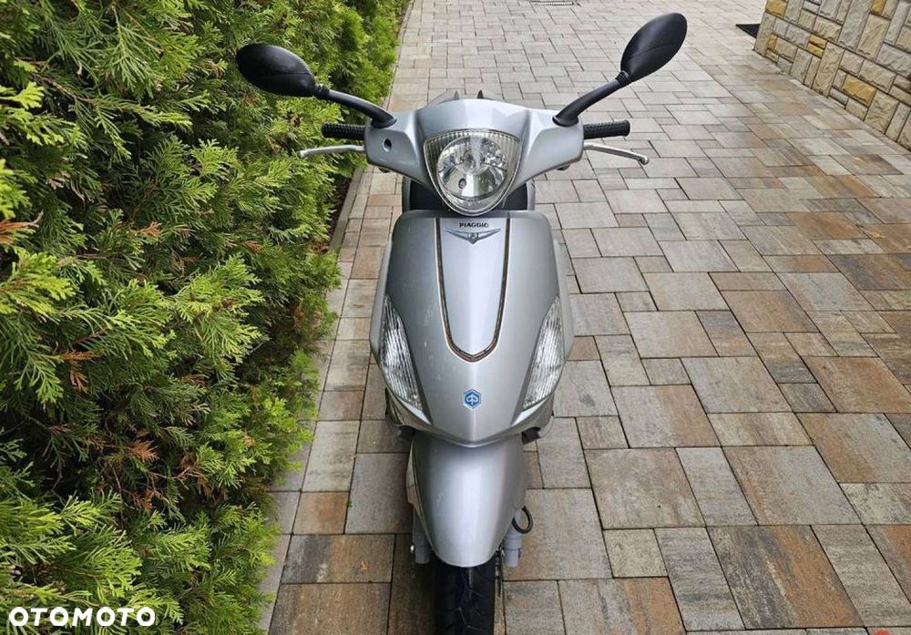Piaggio FLY - 3