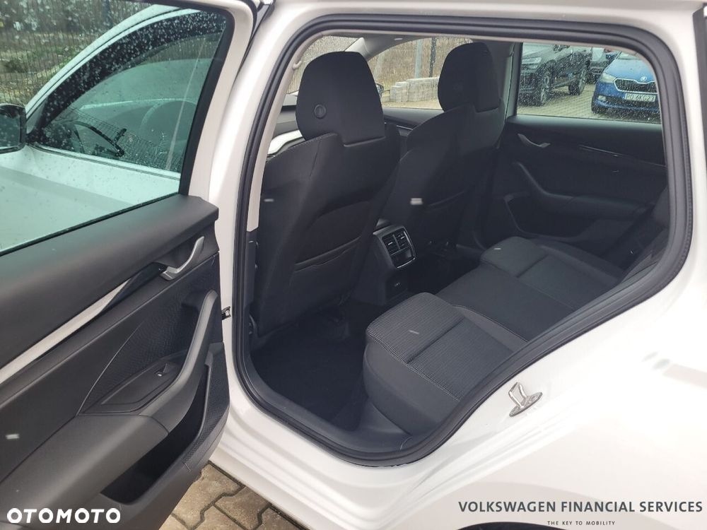 Skoda Octavia 1.5 TSI mHEV Edition 130 Selection DSG - 11