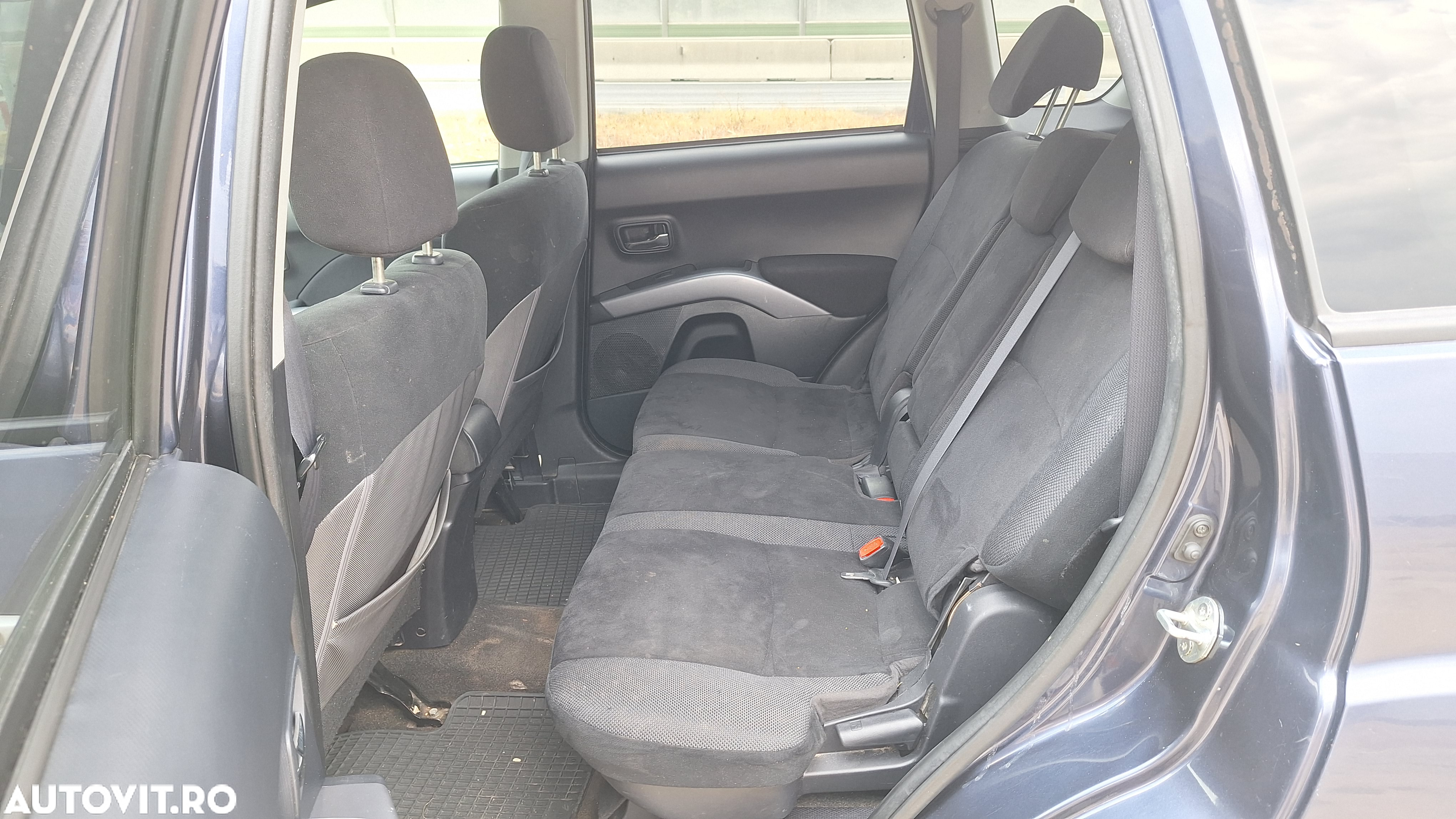 Mitsubishi Outlander 2.2 DI-D 4WD Intense - 8