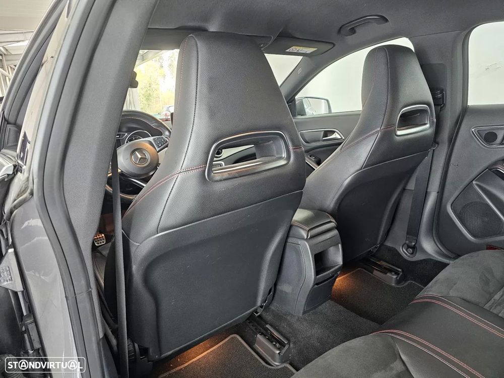 Mercedes-Benz CLA 180 d AMG Line - 33