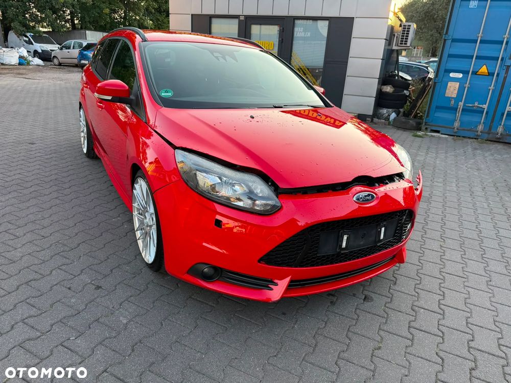 Ford Focus 2.0 EcoBoost ST mit Leder-Exclusiv-Paket - 2