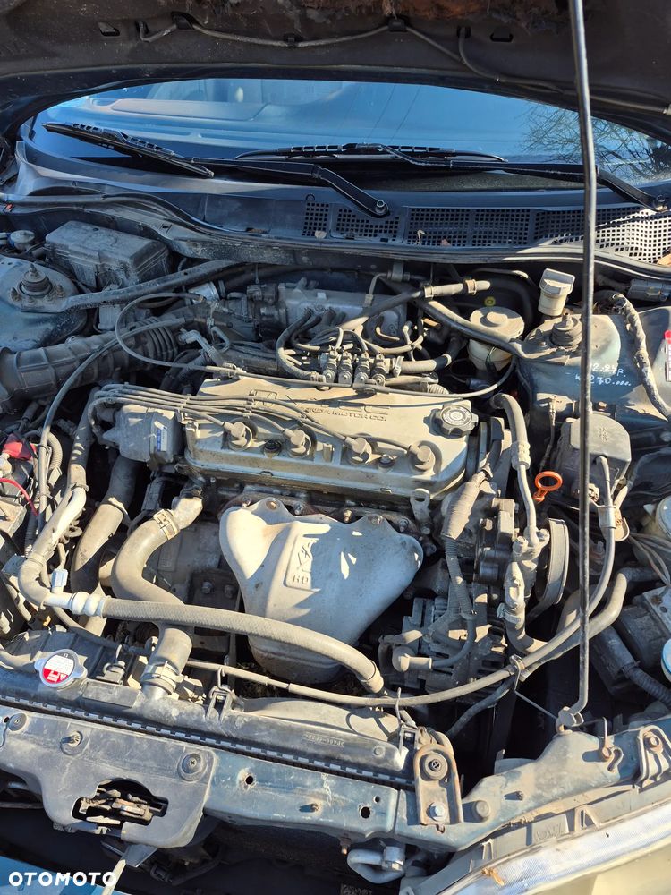 Honda Accord 1.8i LS - 17