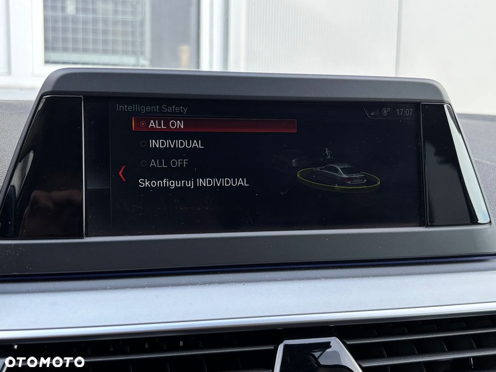 BMW Seria 5 520d - 31