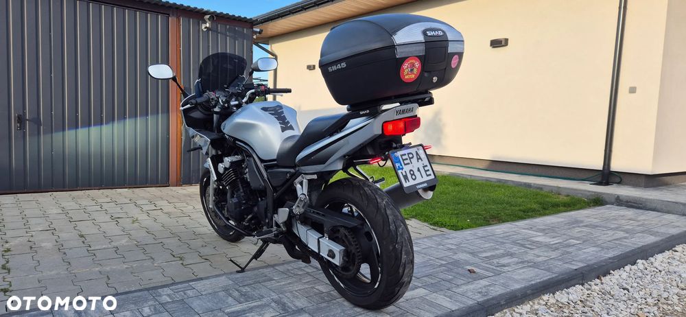 Yamaha FZS - 5