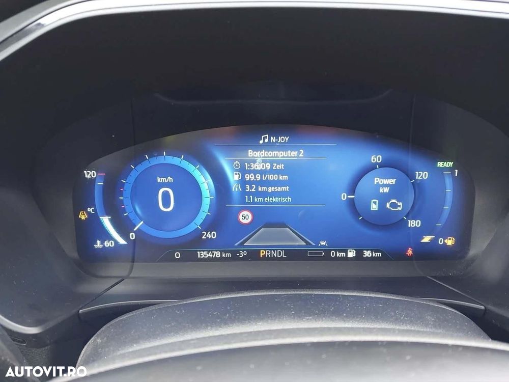 Ford Kuga 2.5 Duratec PHEV ST-LINE - 8