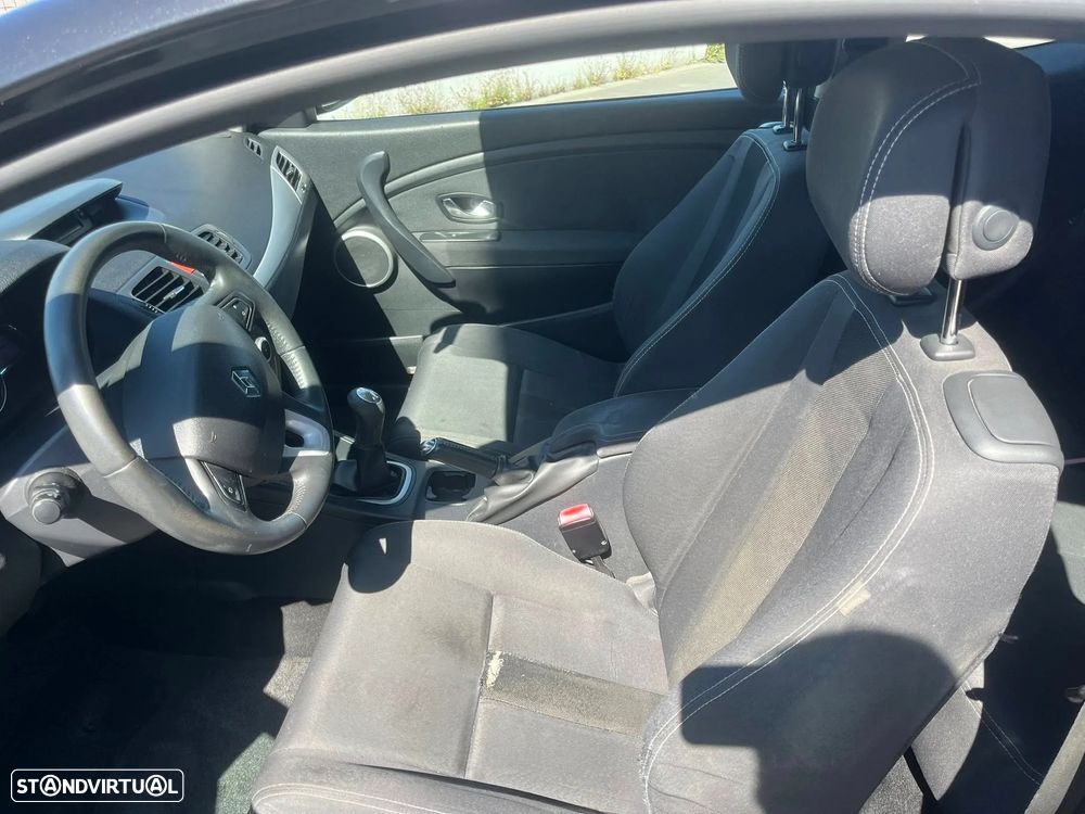 Renault Mégane Coupe 1.5 dCi Dynamique - 9