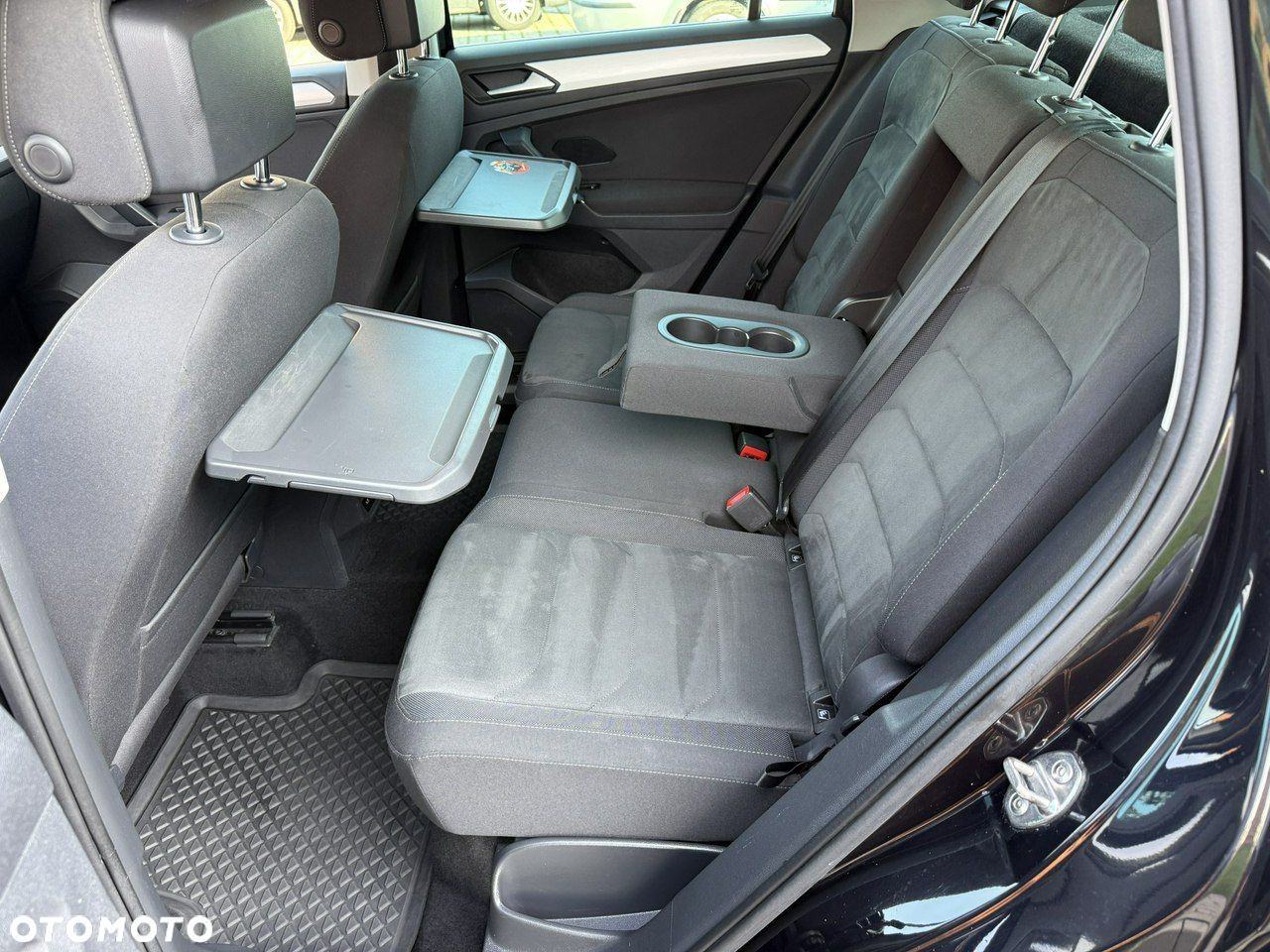 Volkswagen Tiguan - 11
