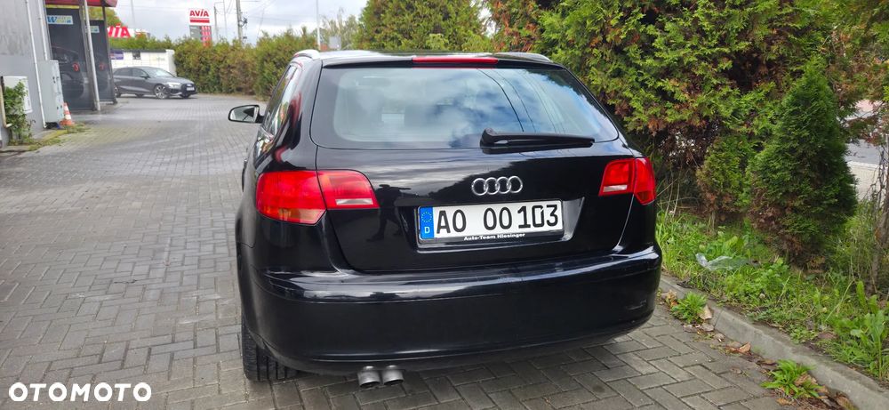 Audi A3 Sportback 2.0 TDI DPF Quattro Attraction - 9