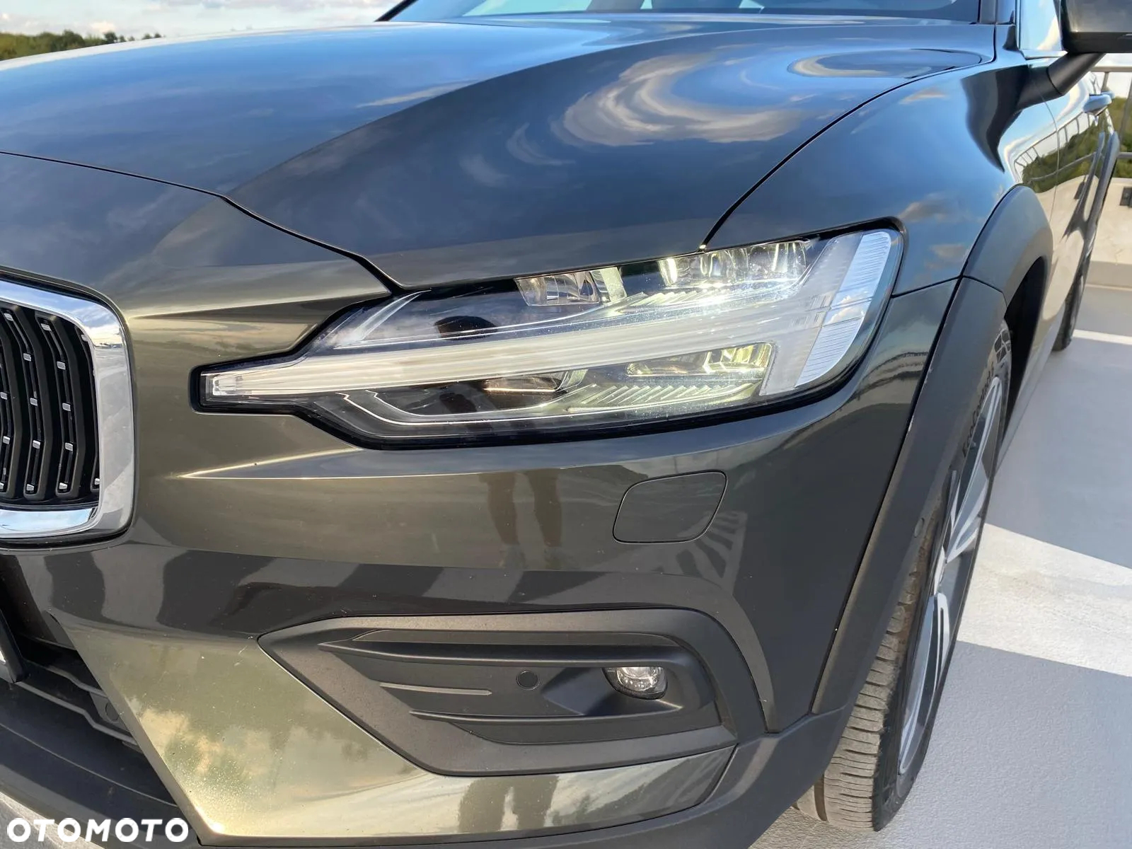 Volvo V60 Cross Country B4 D AWD Ultimate - 9
