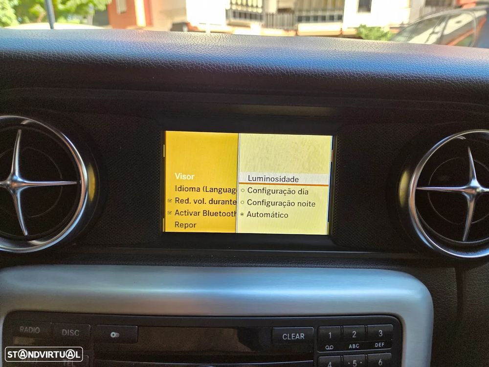 Mercedes-Benz SLK 200 (BlueEFFICIENCY) 7G-TRONIC - 42