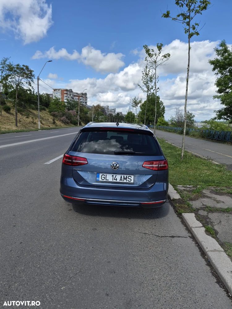Volkswagen Passat 2.0 TDI DSG Comfortline - 3