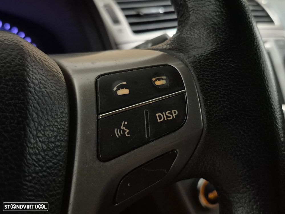 Toyota Avensis SW 2.0 D-4D Exclusive +GPS - 24