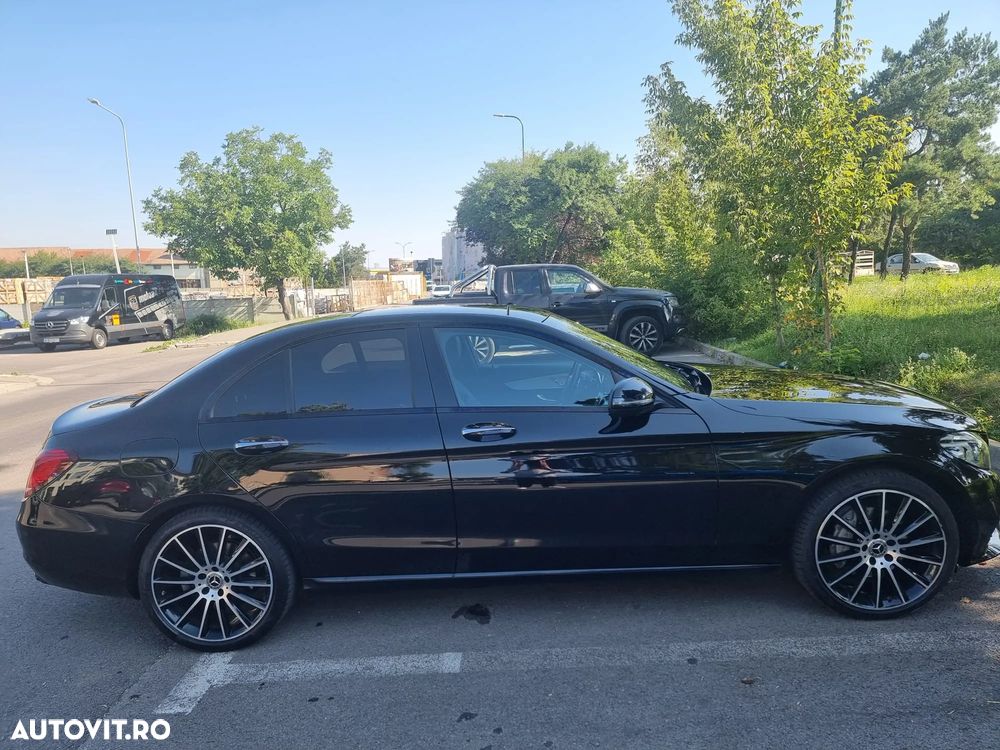 Mercedes-Benz C 220 d 4MATIC Aut - 36
