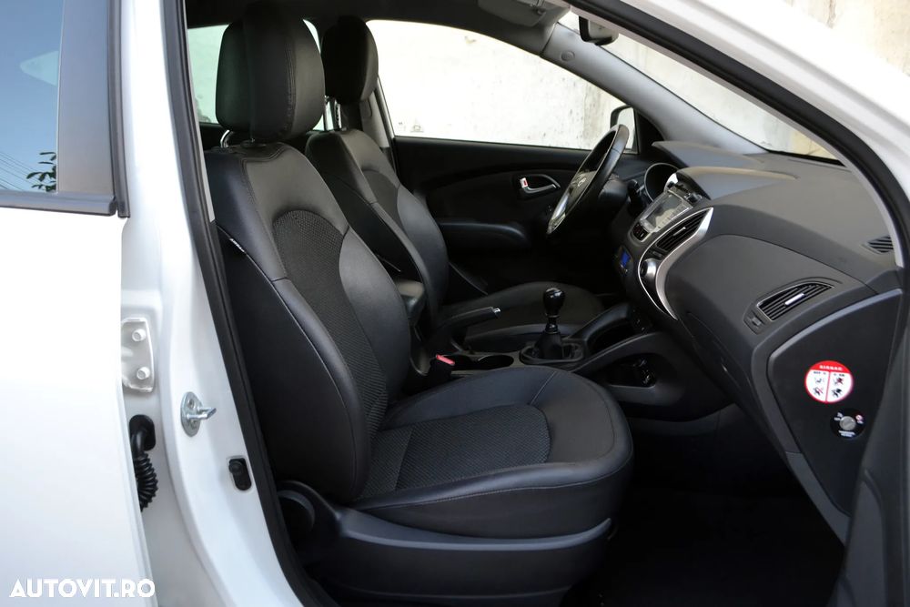 Hyundai ix35 2.0 CRDI 4WD Premium - 7