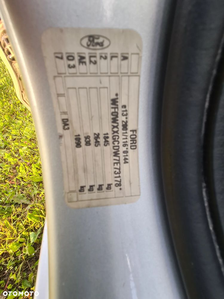 Ford Focus 1.6 16V Style - 16