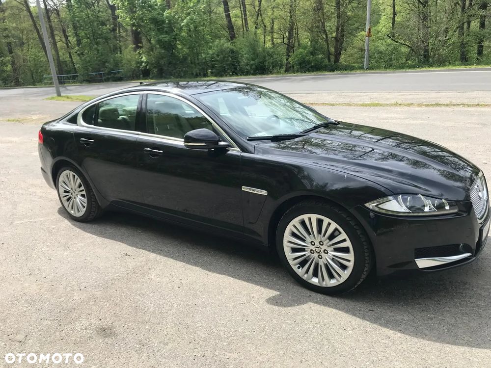 Jaguar XF - 10