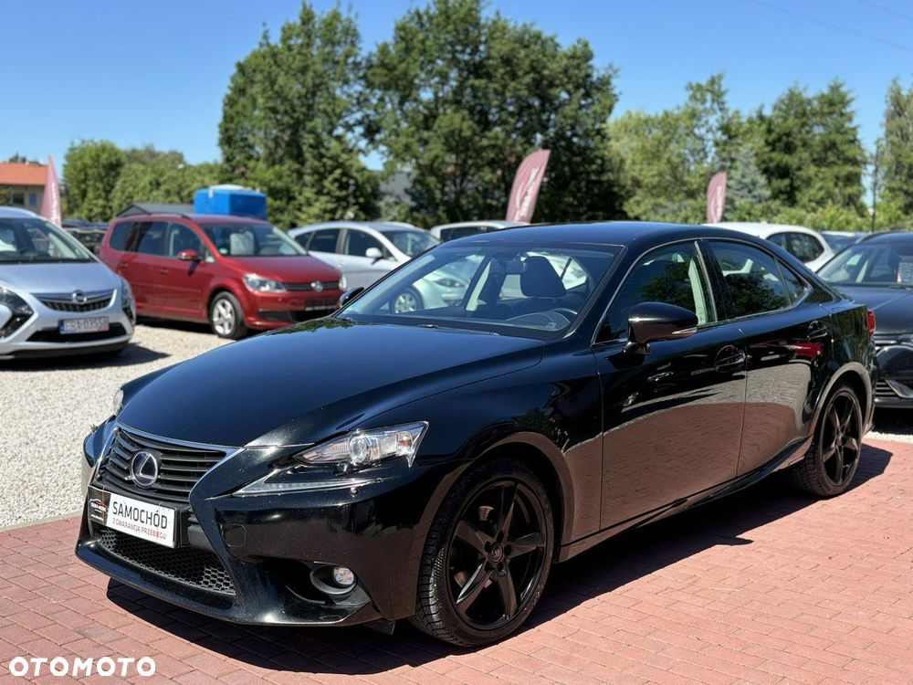 Lexus IS - 4