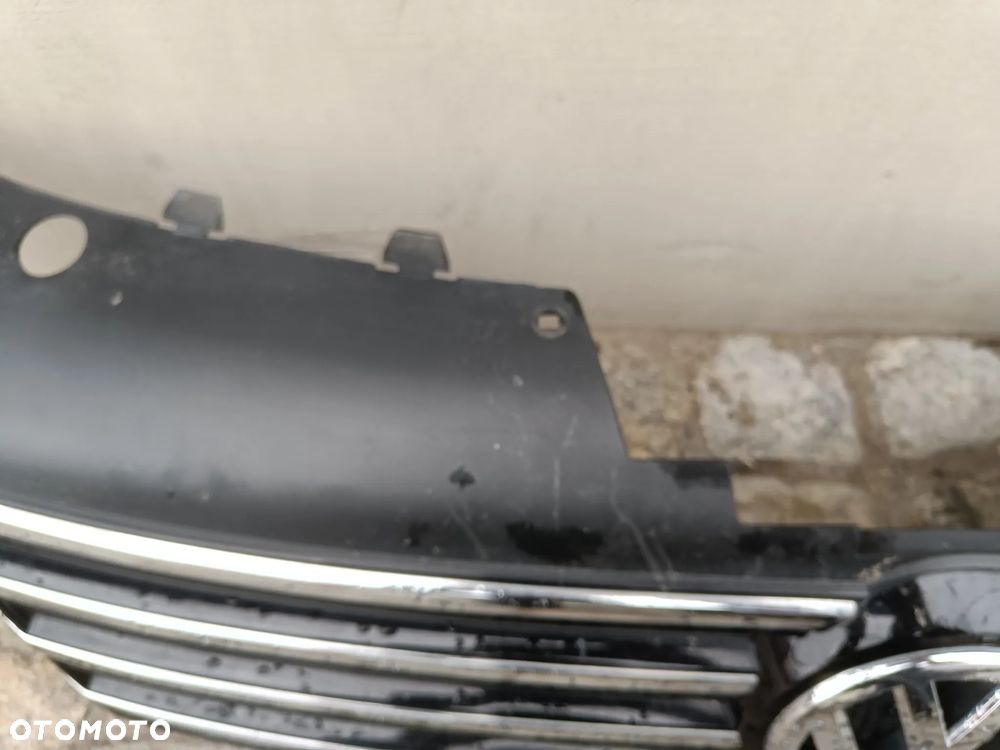 Grill VW Passat B7 Atrapa Chłodnicy Kratka 3AA853653 3AA853651 - 3