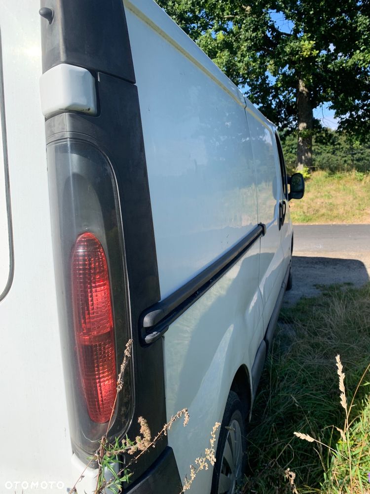 Opel Vivaro - 10
