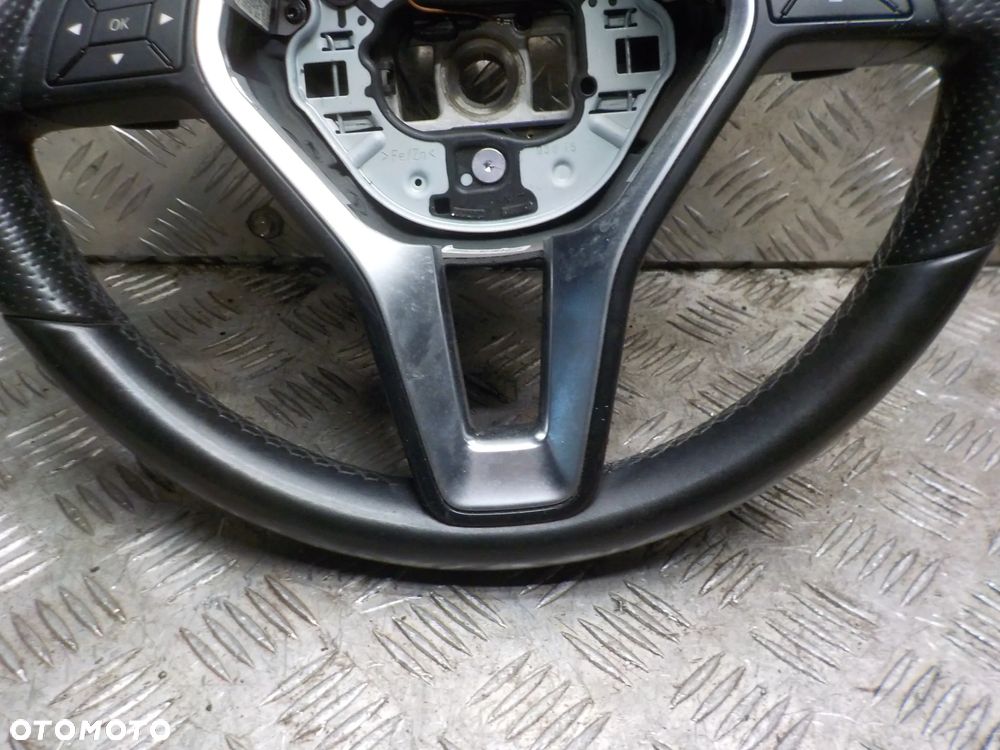 MERCEDES W212 KIEROWNICA ŁOPATKI - 2