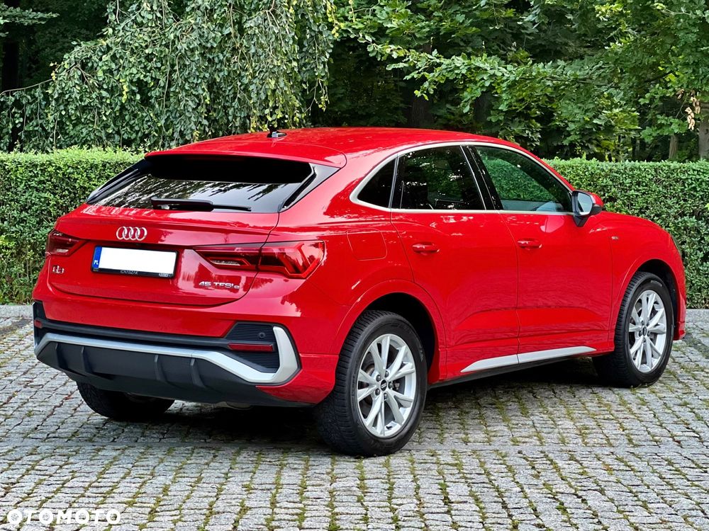 Audi Q3 Sportback - 18