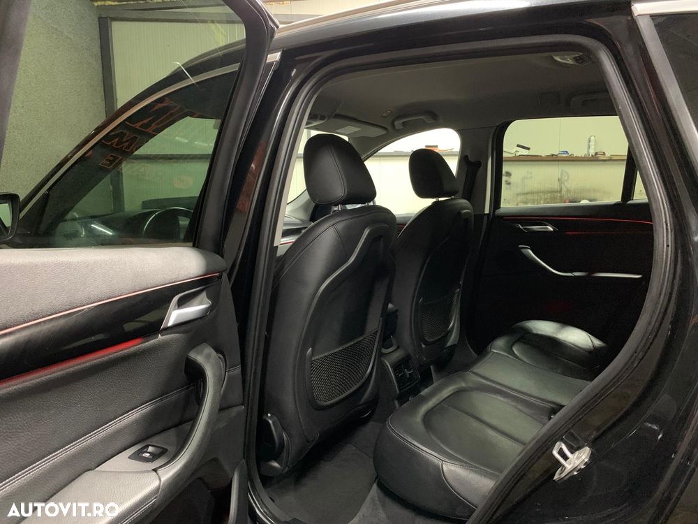 BMW X1 sDrive18d Aut. xLine - 8