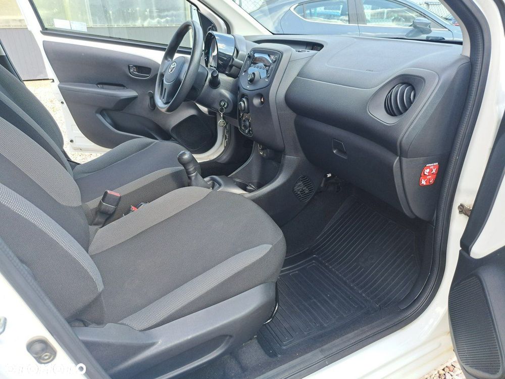 Toyota Aygo 1.0 VVT-i Sprint EU6 - 11