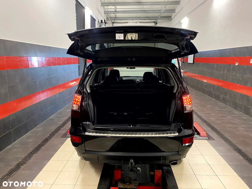 Mitsubishi Outlander 2.0 Intense 2WD - 12