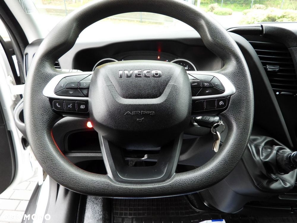 Iveco DAILY 35S18 PLANDEKA WINDA 8 PALET WEBASTO TEMPOMAT KLIMATYZACJA  180KM - 30