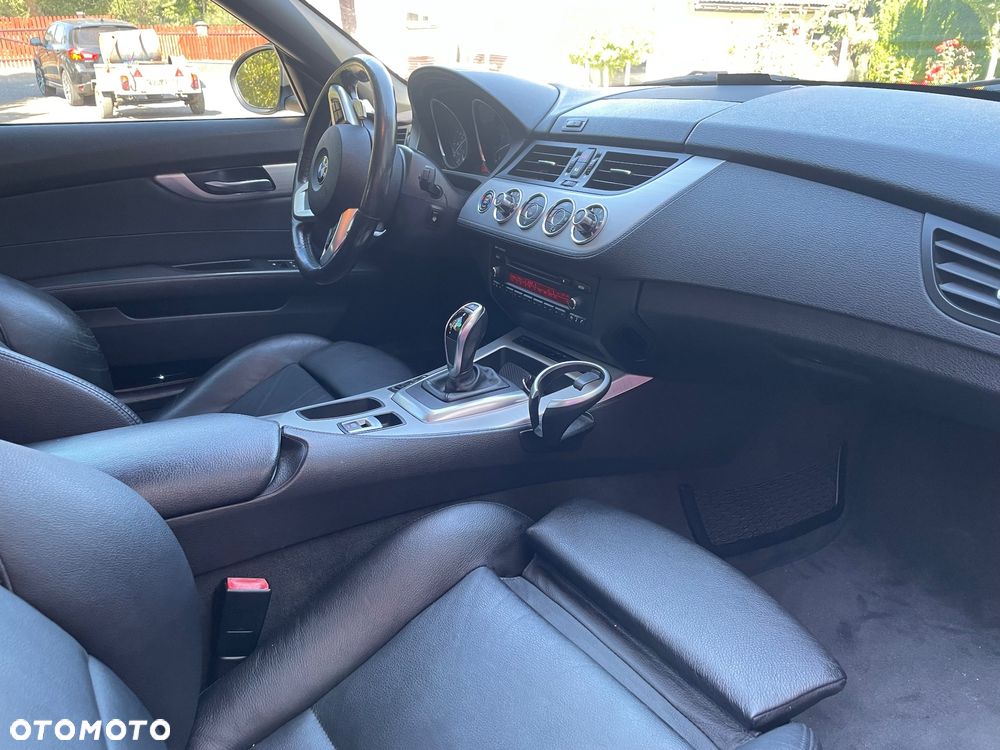 BMW Z4 sDrive35i - 13