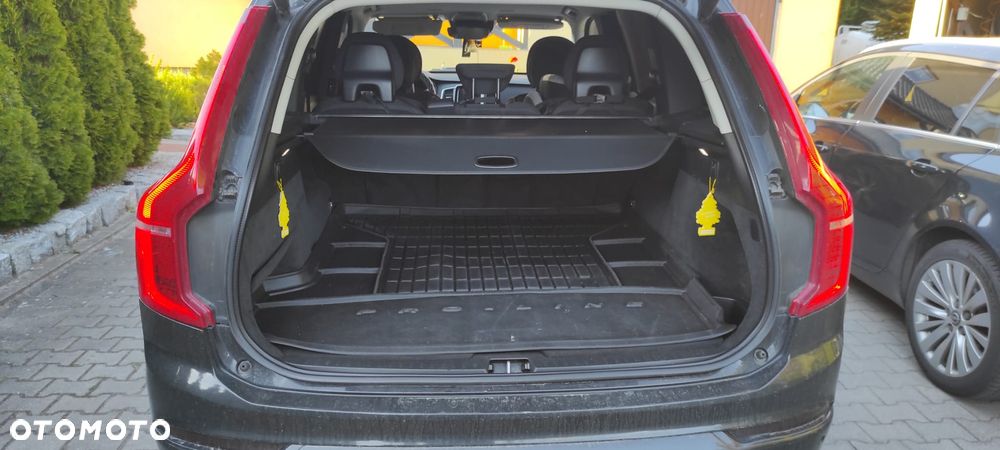 Volvo XC 90 - 7