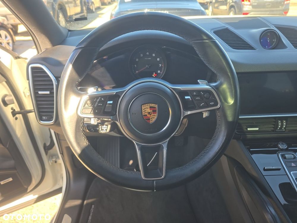 Porsche Cayenne - 11