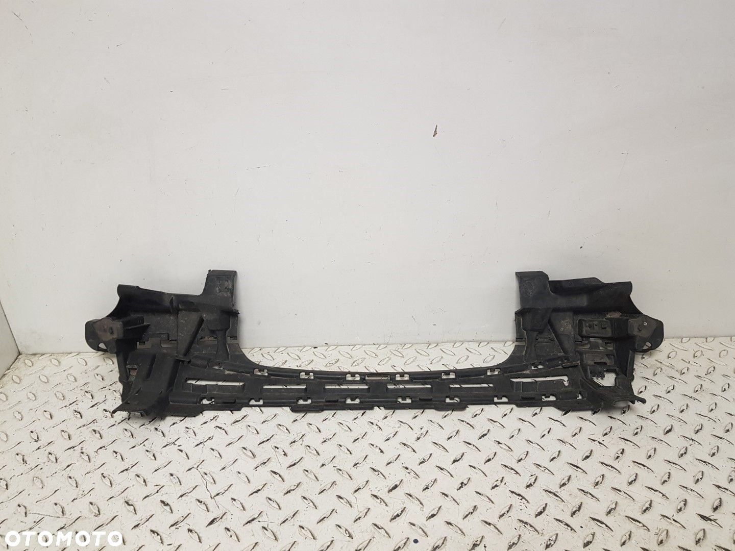 SLIZG ZDERZAKA TYLNEGO MERCEDES CLS W257 A257 C257 A2578859800 - 5