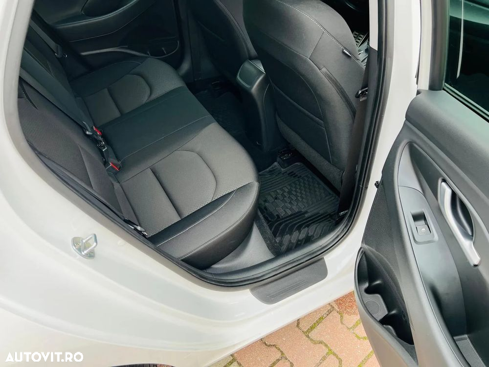 Hyundai i30 Fastback 1.4 T-GDi 140CP 5DR 7DCT Exclusive - 16