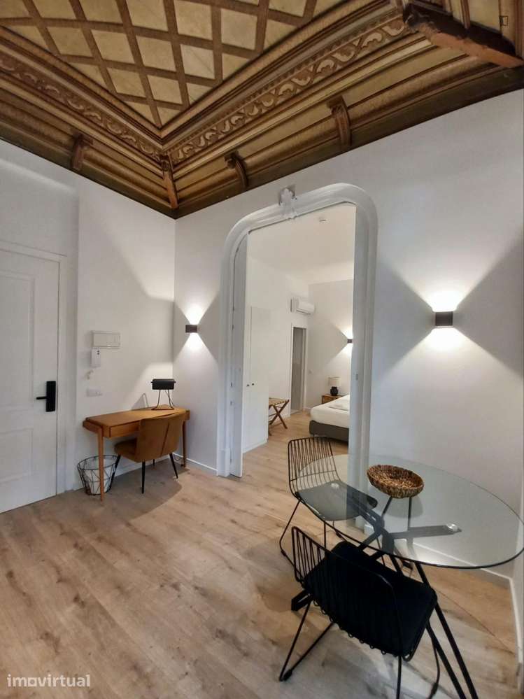 Estúdio - localizado em Montes Claros Coimbra - Grande imagem: 5/7