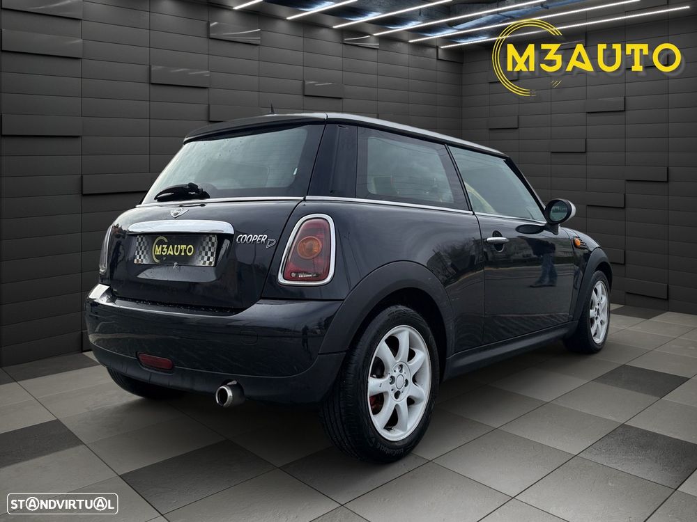MINI 3 Portas Cooper D - 3
